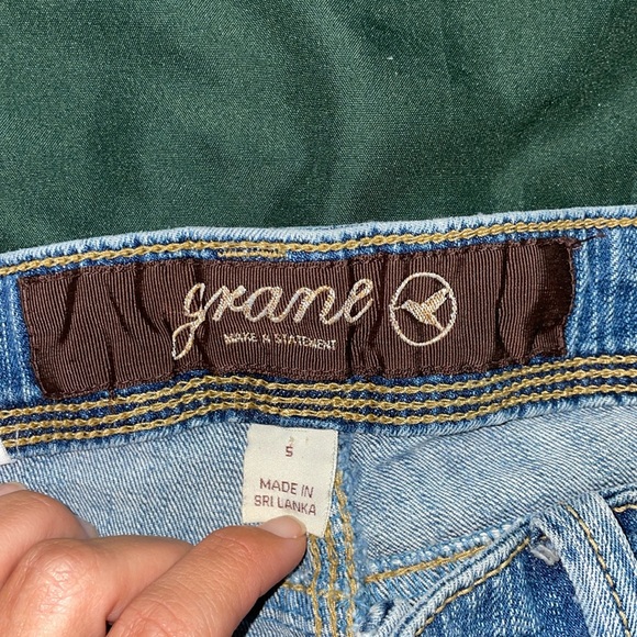 Vintage Grane Low-rise Jeans - Picture 4 of 4